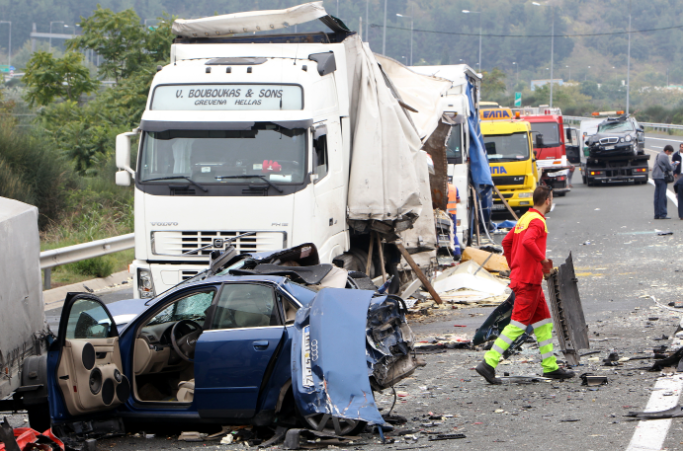 Hiring a Truck Accident Lawyer That Will Help You File A Successful Claim 