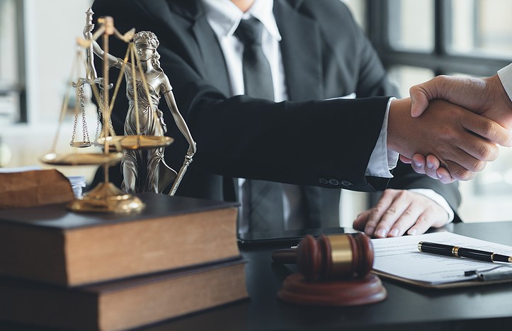 Top 5 Tips for Choosing the Right Law Firm for Your Needs